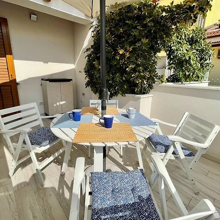 Free Private Parking, New Apartment Алгеро Екстериор снимка