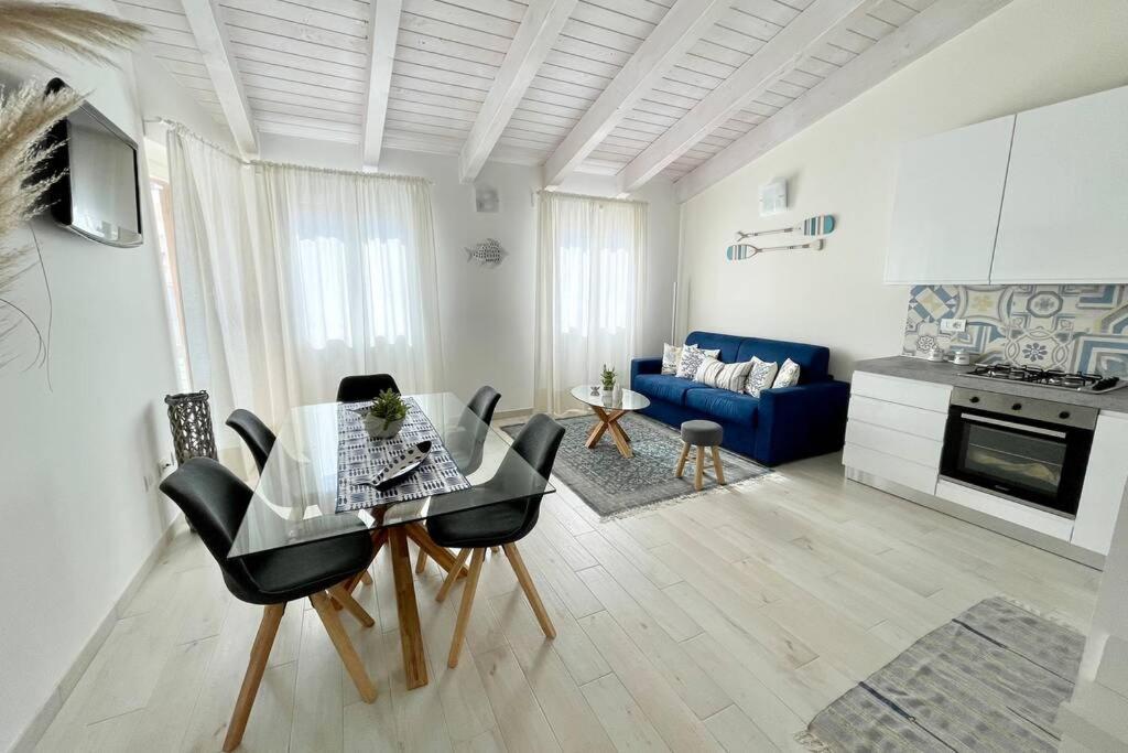 Free Private Parking, New Apartment Алгеро Екстериор снимка