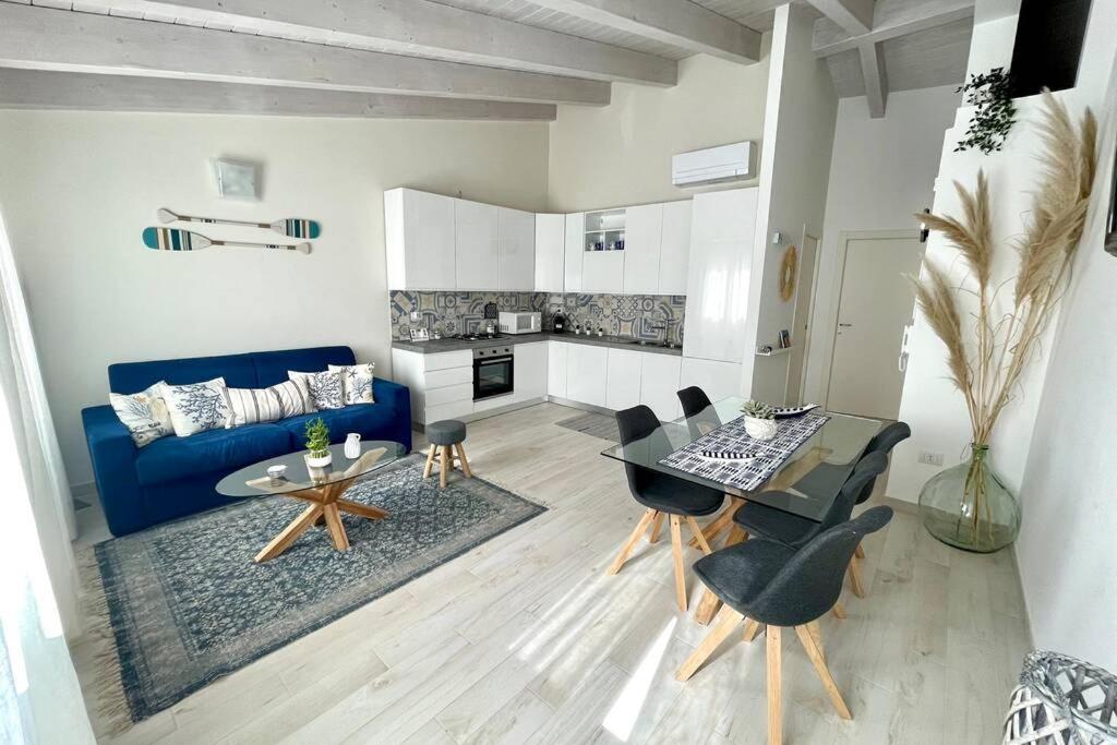 Free Private Parking, New Apartment Алгеро Екстериор снимка