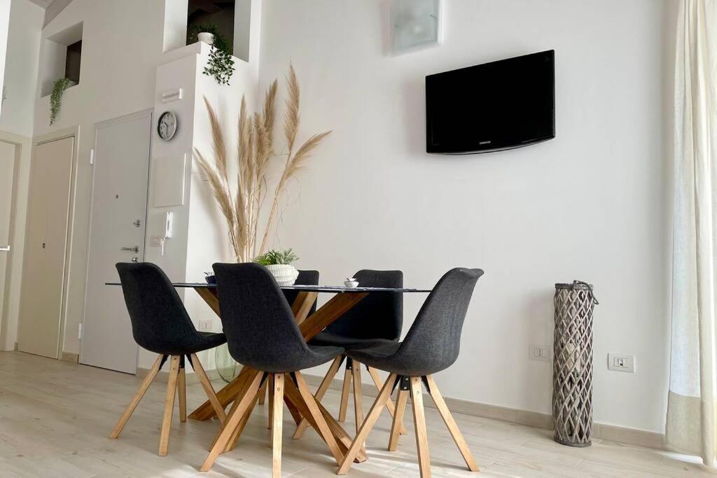 Free Private Parking, New Apartment Алгеро Екстериор снимка