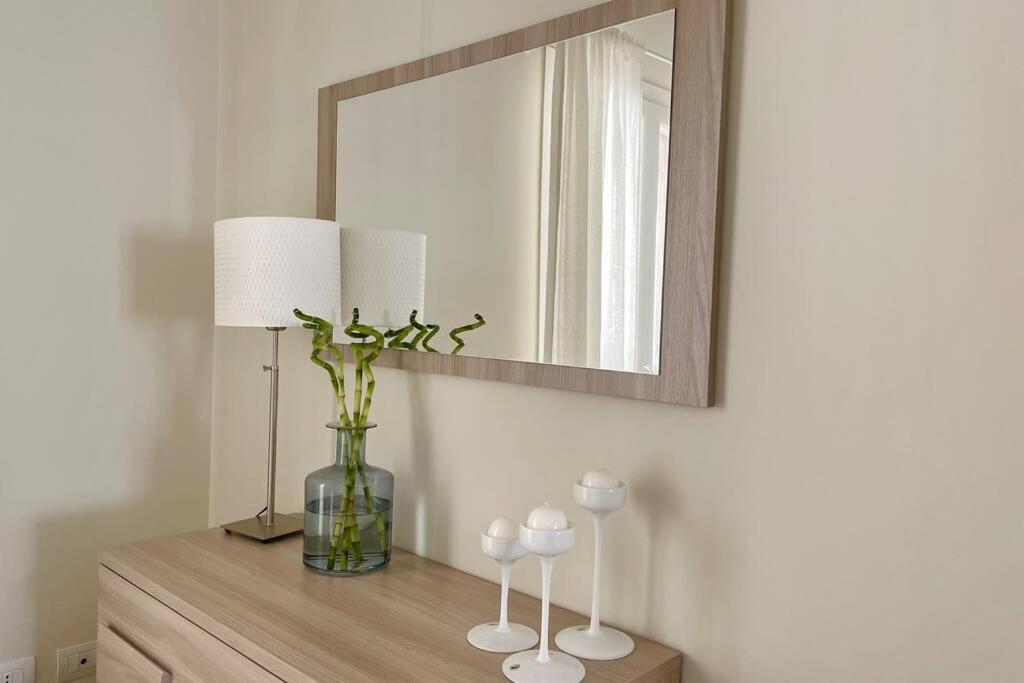Free Private Parking, New Apartment Алгеро Екстериор снимка