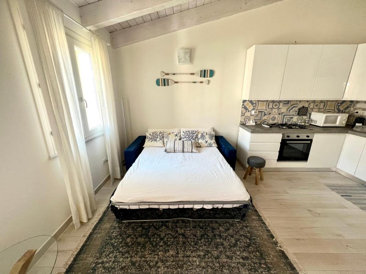 Free Private Parking, New Apartment Алгеро Екстериор снимка